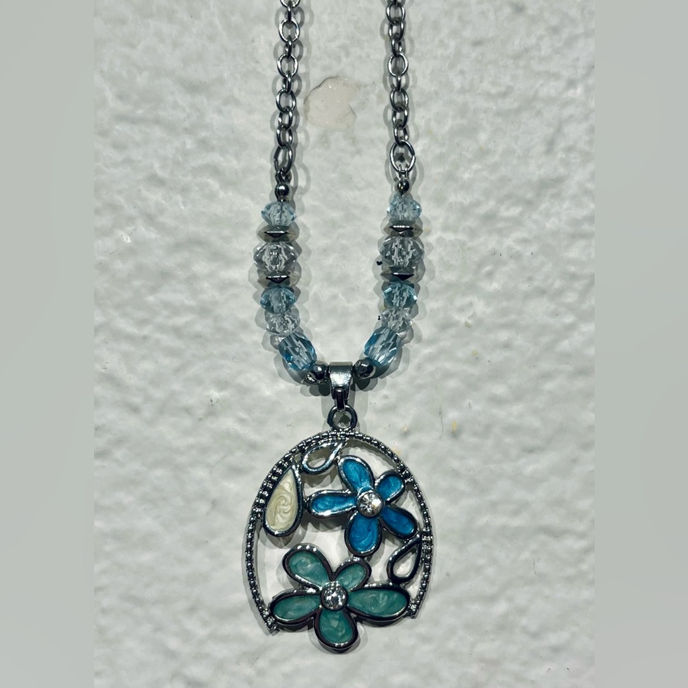 Vintage Blue and Silver Tone Floral Necklace